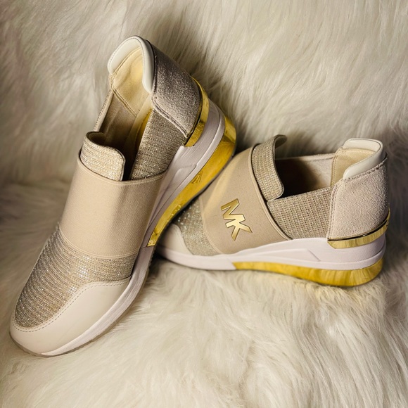 Michael Kors shoes - Picture 3 of 7